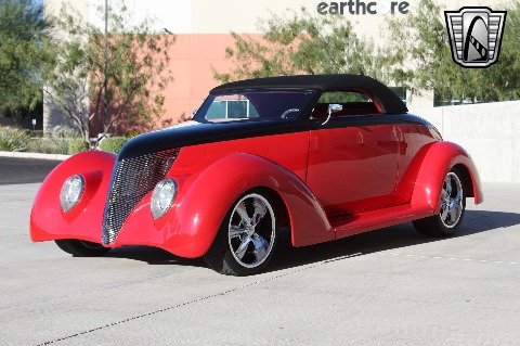 1937 Ford Custom image 4