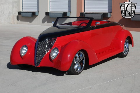 1937 Ford Custom image 54