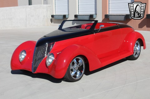 1937 Ford Custom image 57