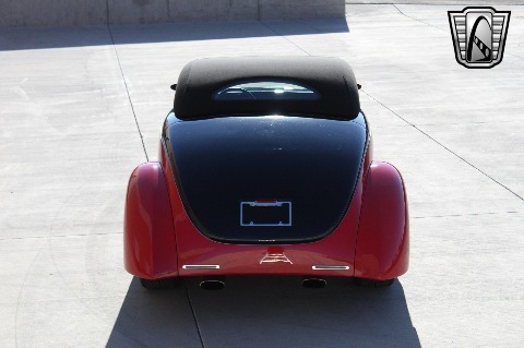 1937 Ford Custom image 10