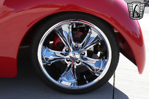 1937 Ford Custom image 87