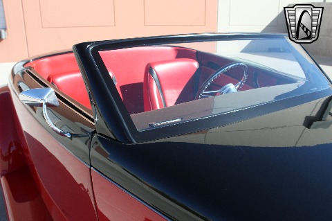 1937 Ford Custom image 91