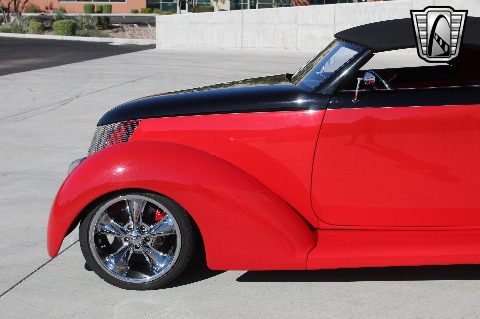 1937 Ford Custom image 41