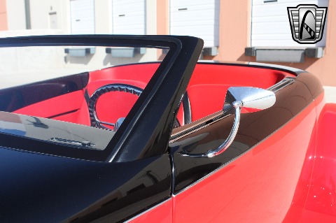 1937 Ford Custom image 102