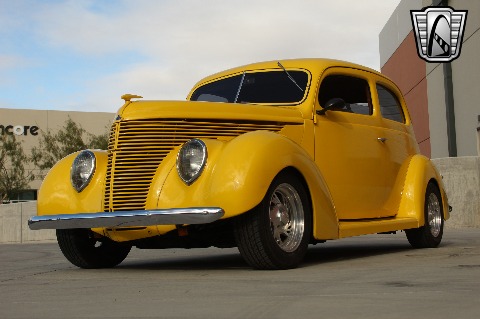 1938 Ford Coupe image 4