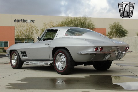 1967 Chevrolet Corvette image 28