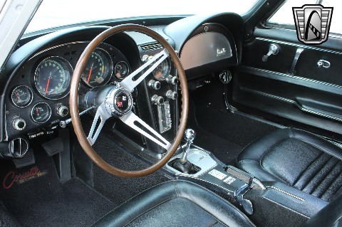 1967 Chevrolet Corvette image 113