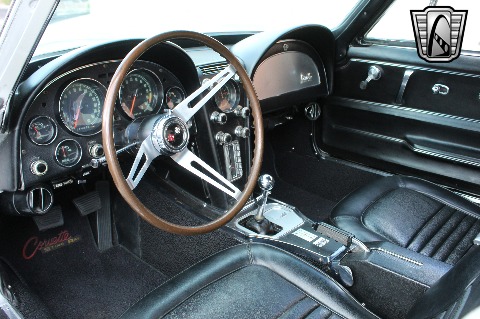 1967 Chevrolet Corvette image 114