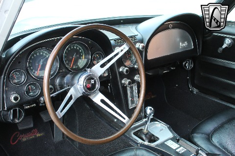 1967 Chevrolet Corvette image 115