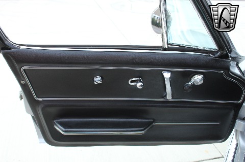 1967 Chevrolet Corvette image 121