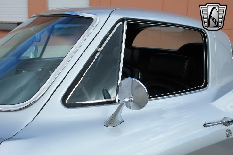 1967 Chevrolet Corvette image 71