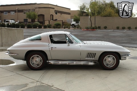1967 Chevrolet Corvette image 23