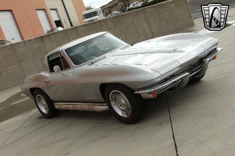 1967 Chevrolet Corvette image 24