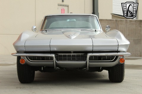 1967 Chevrolet Corvette image 25