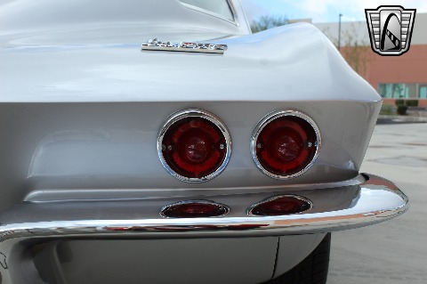 1967 Chevrolet Corvette image 105