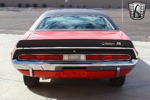 1970 Dodge Challenger image 33