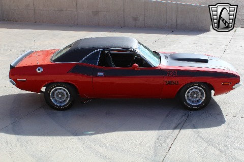 1970 Dodge Challenger image 27