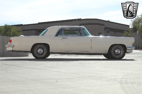 1956 Lincoln Continental image 29