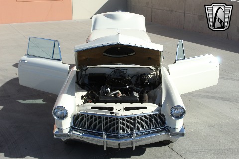 1956 Lincoln Continental image 32