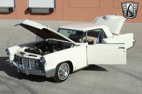 1956 Lincoln Continental image 33