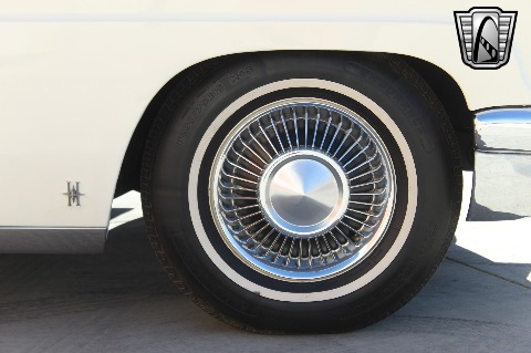 1956 Lincoln Continental image 85