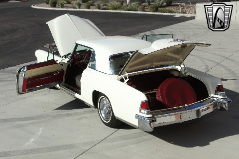 1956 Lincoln Continental image 35