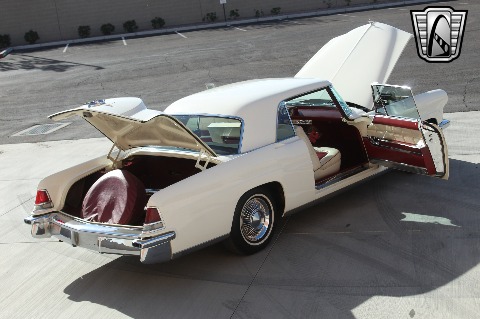 1956 Lincoln Continental image 37