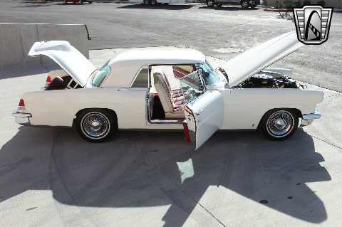 1956 Lincoln Continental image 38