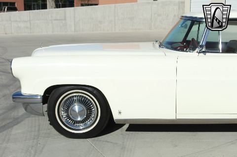 1956 Lincoln Continental image 43