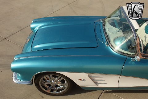1961 Chevrolet Corvette image 55