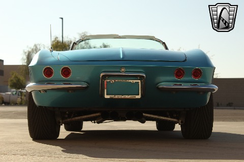 1961 Chevrolet Corvette image 31