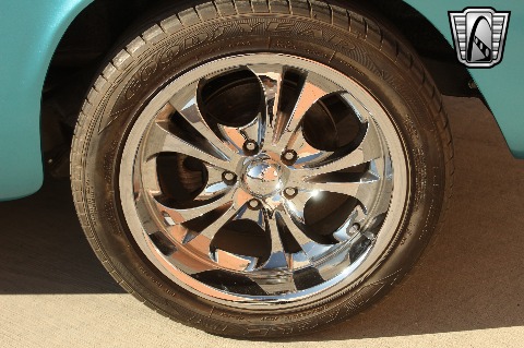 1961 Chevrolet Corvette image 110