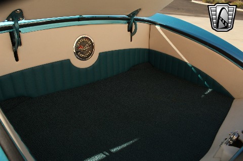 1961 Chevrolet Corvette image 138