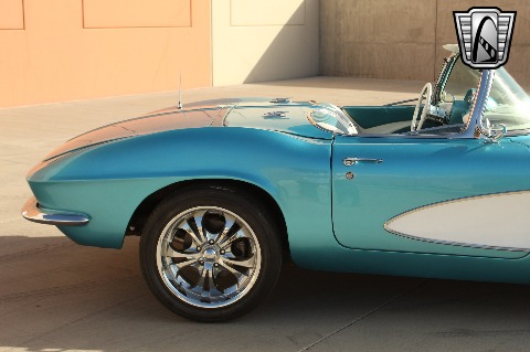 1961 Chevrolet Corvette image 61