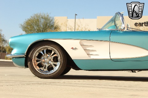 1961 Chevrolet Corvette image 63