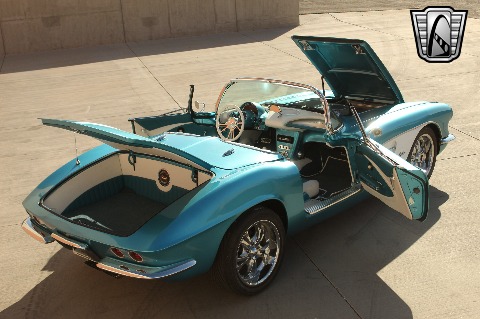 1961 Chevrolet Corvette image 41