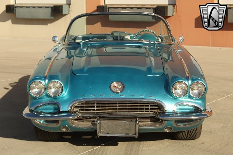 1961 Chevrolet Corvette image 18