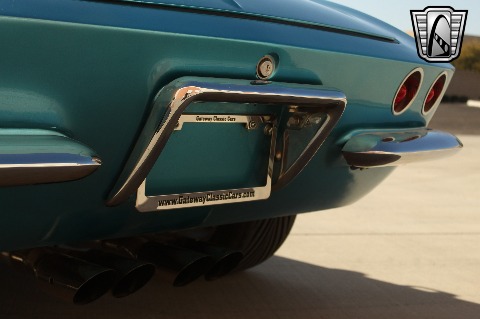 1961 Chevrolet Corvette image 97