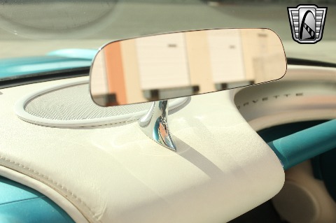 1961 Chevrolet Corvette image 123