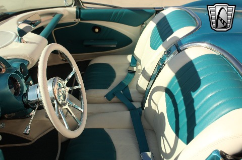 1961 Chevrolet Corvette image 126