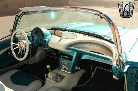 1961 Chevrolet Corvette image 127