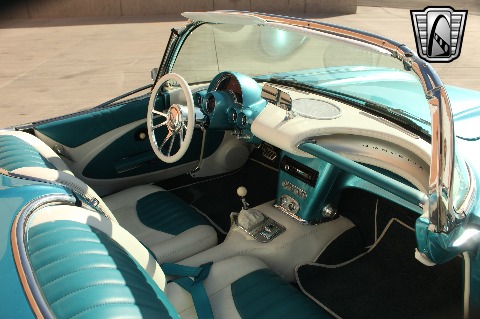 1961 Chevrolet Corvette image 128