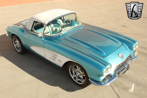 1961 Chevrolet Corvette image 51