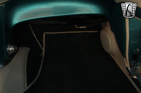 1961 Chevrolet Corvette image 129