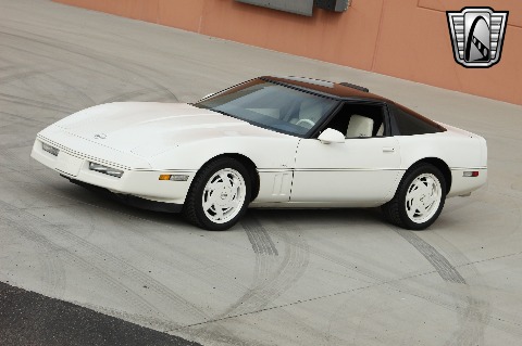 1988 Chevrolet Corvette image 11