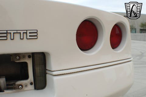 1988 Chevrolet Corvette image 93