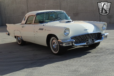 1957 Ford Thunderbird image 26