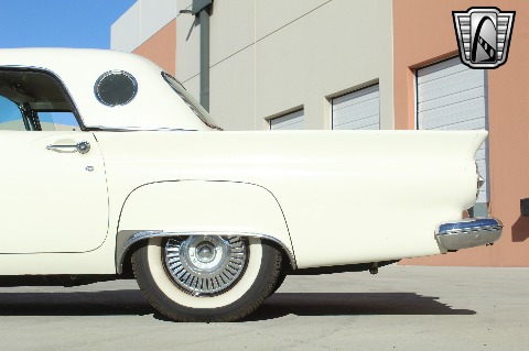 1957 Ford Thunderbird image 52