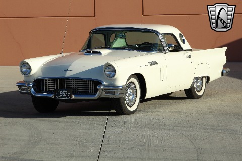 1957 Ford Thunderbird image 5