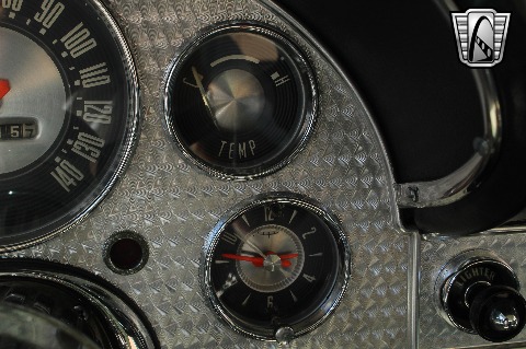 1957 Ford Thunderbird image 102